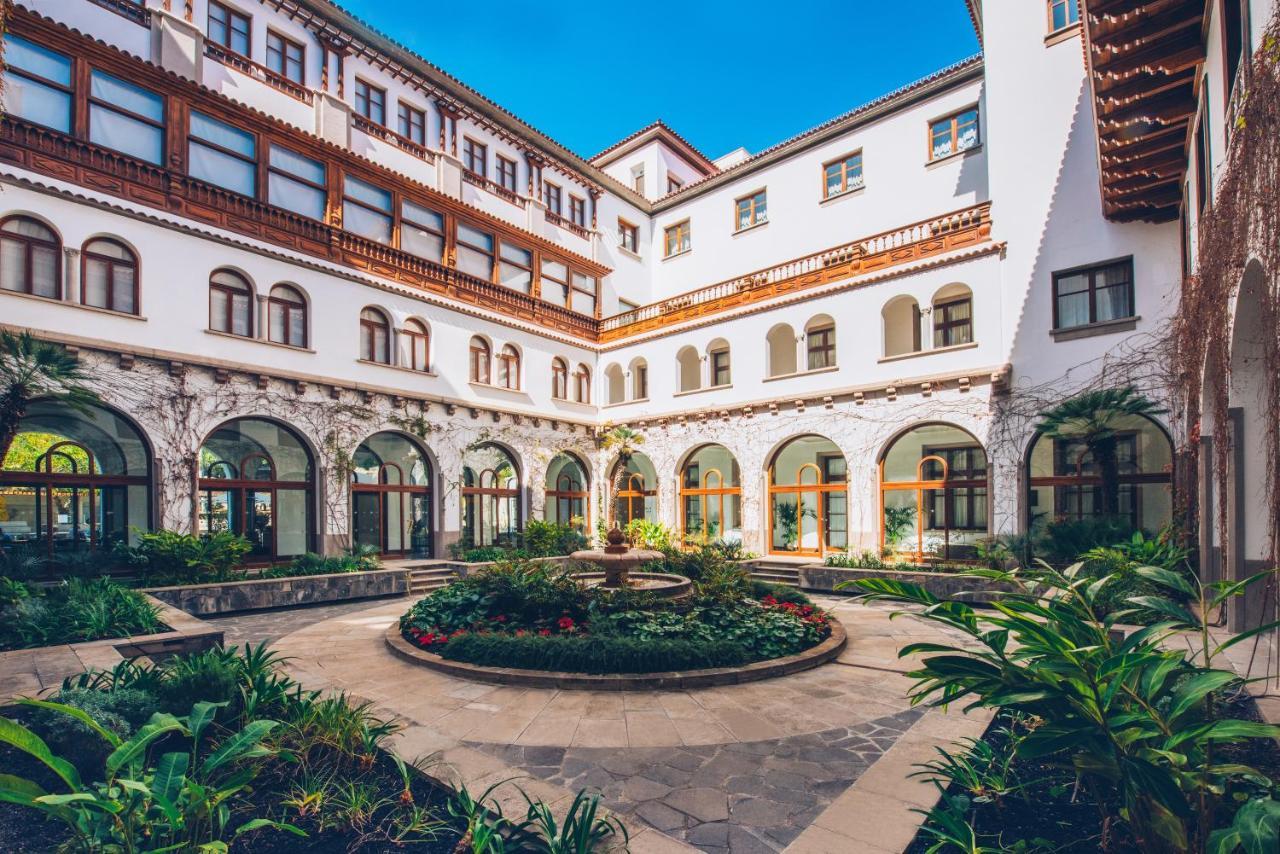 Iberostar Heritage Grand Mencey Santa Cruz de Tenerife Exterior foto The courtyard of the National Museum of Natural Sciences